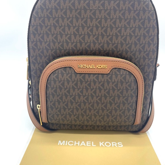 Michael Kors Medium Jaycee Zip Packet Backpack - Picture 12 of 13